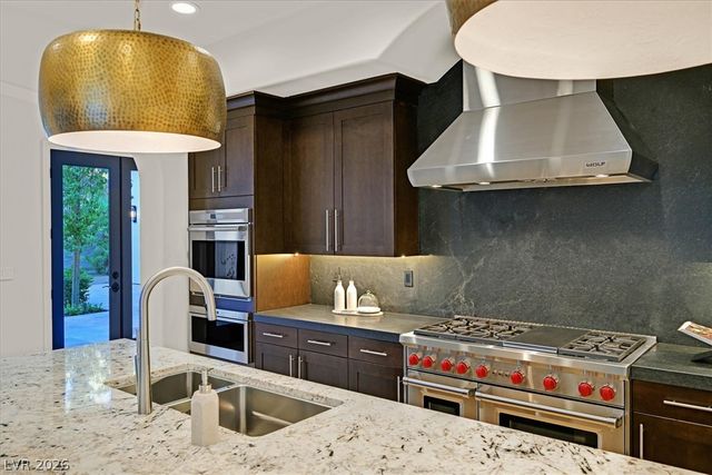 3844 Glasgow Green Drive, Las Vegas, NV 89141
