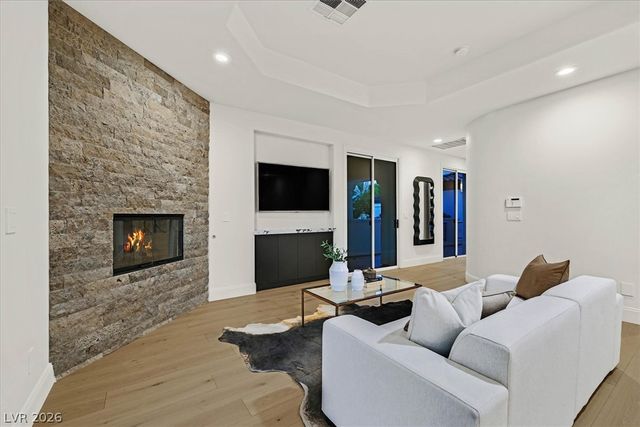 3844 Glasgow Green Drive, Las Vegas, NV 89141