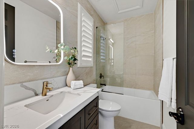 3844 Glasgow Green Drive, Las Vegas, NV 89141