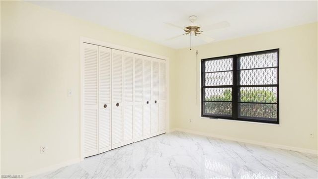 319 Reynolds CT M12, Naples, FL 34112