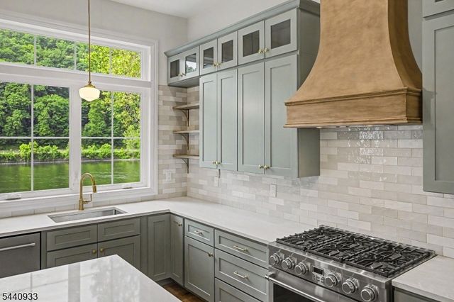 159 Byram Ln, Kingwood Twp., NJ 08559