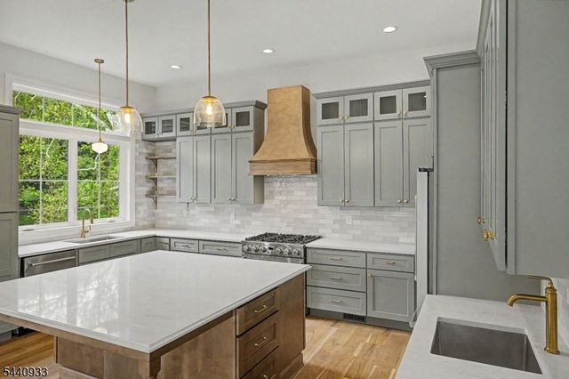 159 Byram Ln, Kingwood Twp., NJ 08559