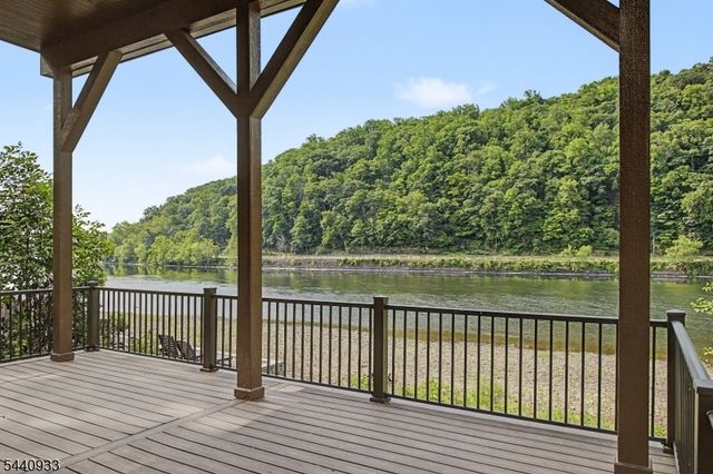 159 Byram Ln, Kingwood Twp., NJ 08559