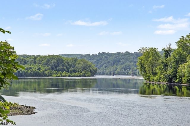 159 Byram Ln, Kingwood Twp., NJ 08559