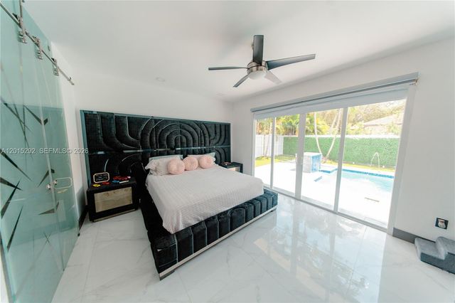 7814 NW 165th St, Miami Lakes, FL 33016