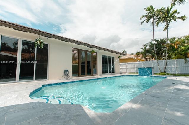 7814 NW 165th St, Miami Lakes, FL 33016