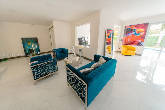 7814 NW 165th St, Miami Lakes, FL 33016