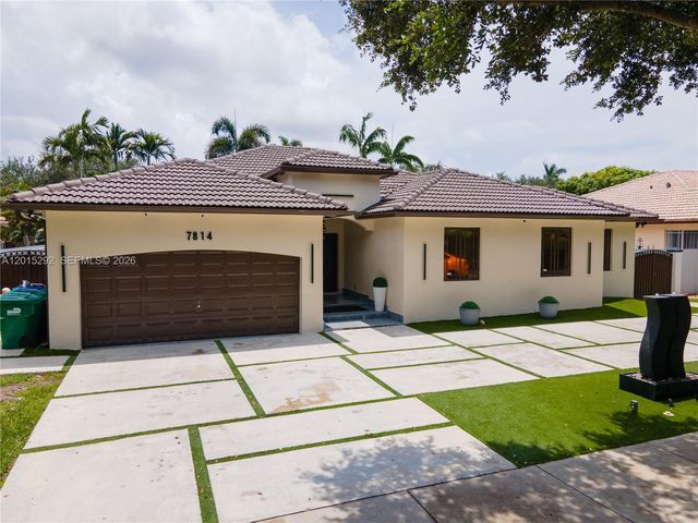7814 NW 165th St, Miami Lakes, FL 33016