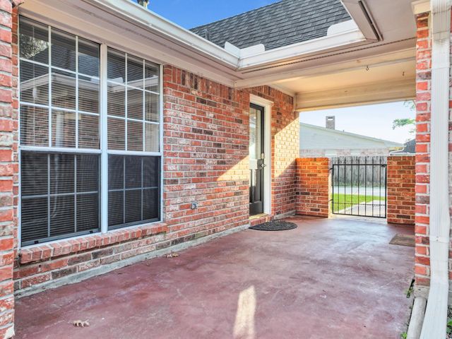 3910 Cypress Point Drive, Beaumont, TX 77707