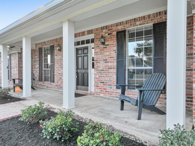 3910 Cypress Point Drive, Beaumont, TX 77707