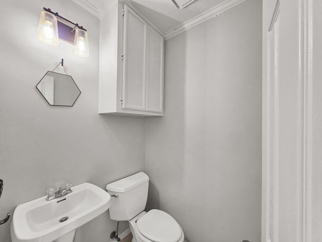 3910 Cypress Point Drive, Beaumont, TX 77707