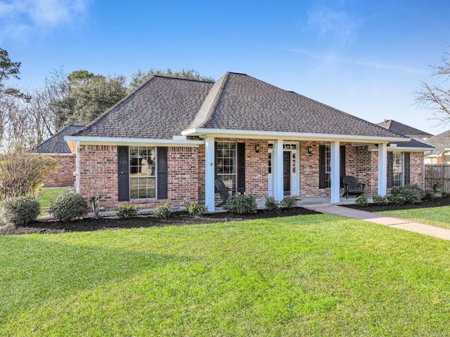 3910 Cypress Point Drive, Beaumont, TX 77707