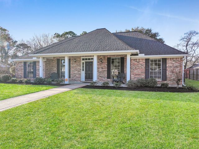 3910 Cypress Point Drive, Beaumont, TX 77707