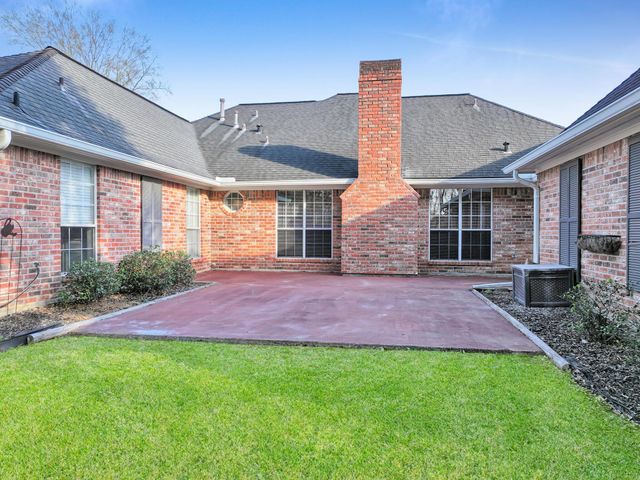 3910 Cypress Point Drive, Beaumont, TX 77707
