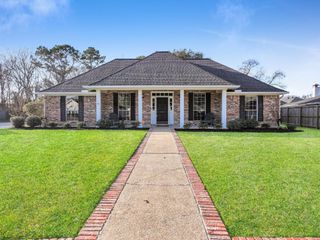 3910 Cypress Point Drive, Beaumont, TX 77707
