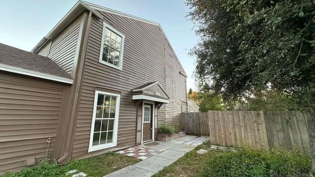 6246 OAK CLUSTER CIRCLE, Tampa, FL 33634