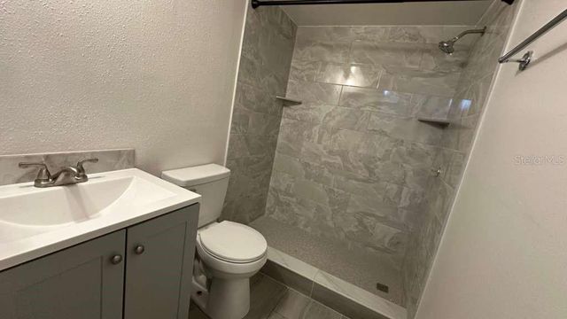 6246 OAK CLUSTER CIRCLE, Tampa, FL 33634