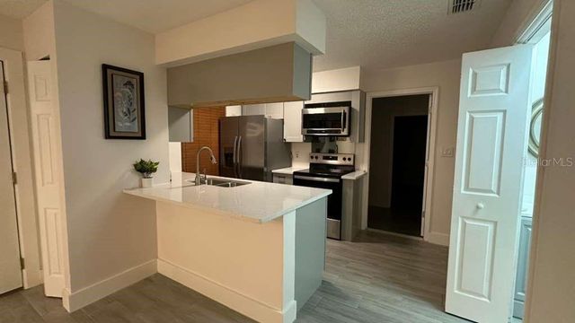 6246 OAK CLUSTER CIRCLE, Tampa, FL 33634