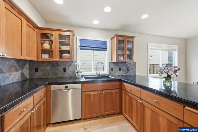 879 SE Bayshore Cir, Corvallis, OR 97333