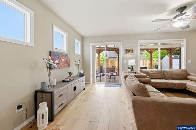 879 SE Bayshore Cir, Corvallis, OR 97333