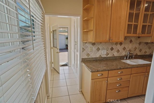 10436 LA TUNA CANYON Road, Sun Valley, CA 91352