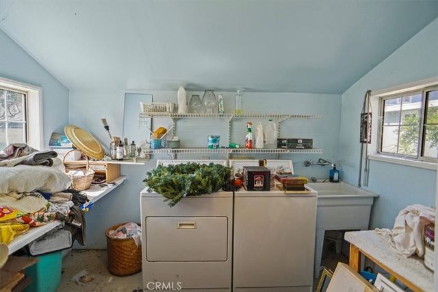 10436 LA TUNA CANYON Road, Sun Valley, CA 91352