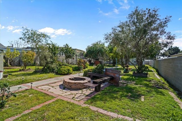 10436 LA TUNA CANYON Road, Sun Valley, CA 91352