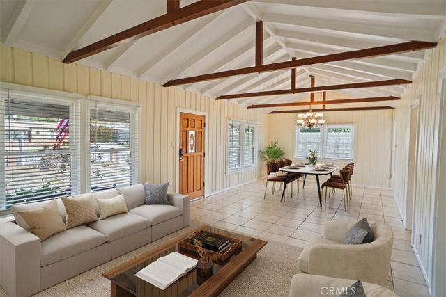 10436 LA TUNA CANYON Road, Sun Valley, CA 91352