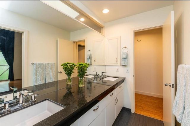 5235 Blossom Street, Houston, TX 77007