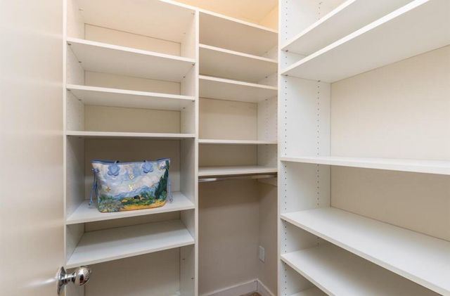 5235 Blossom Street, Houston, TX 77007