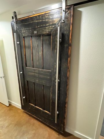 5235 Blossom Street, Houston, TX 77007