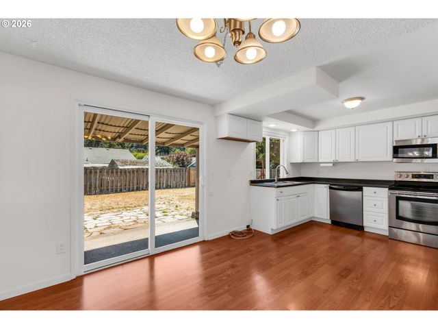 9009 Ne 22ND Cir, Vancouver, WA 98664