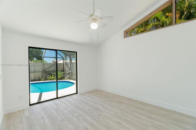 5926 Golden Eagle Cir, Palm Beach Gardens, FL 33418