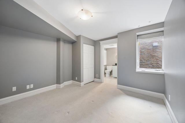 672 Summit Avenue 102, Saint Paul, MN 55105