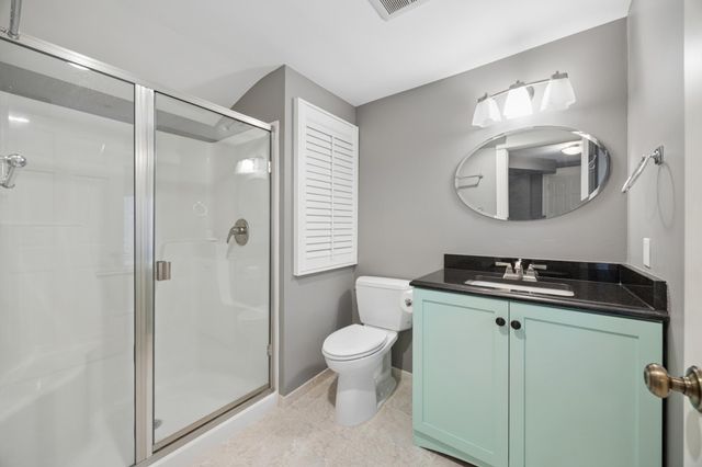 672 Summit Avenue 102, Saint Paul, MN 55105