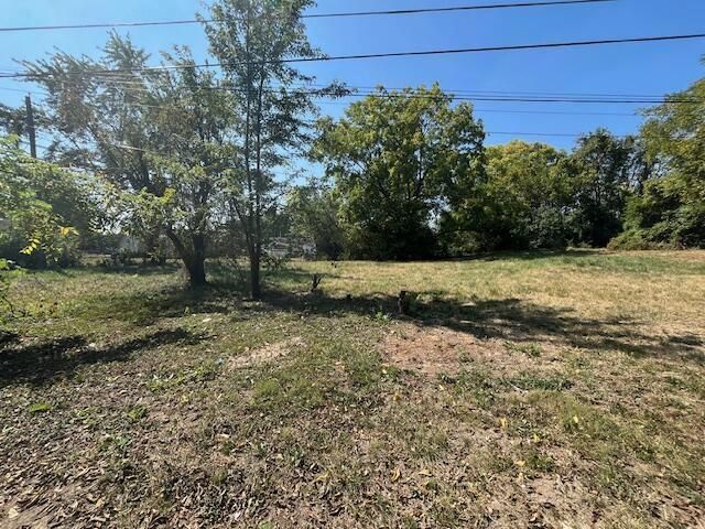 2825 S Hampton Road S, Columbus, OH 43232