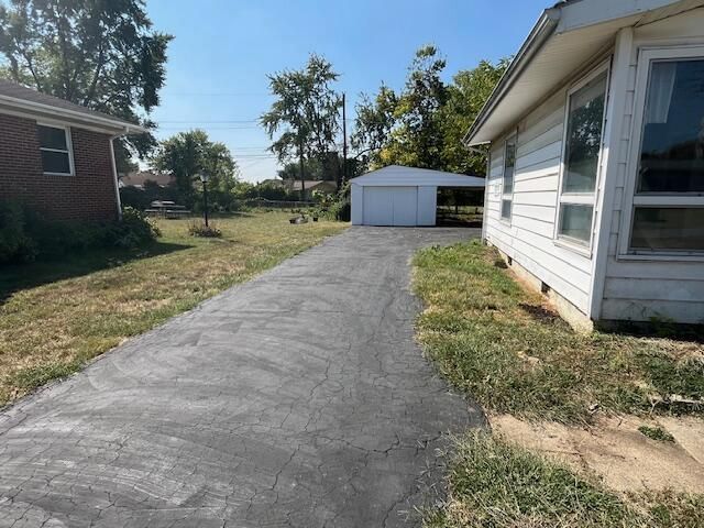 2825 S Hampton Road S, Columbus, OH 43232