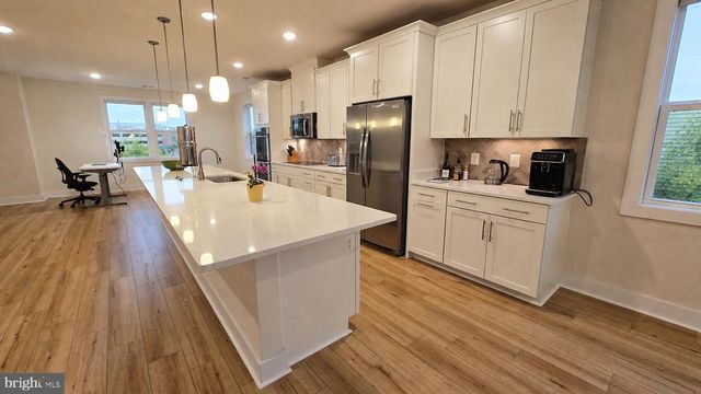 44768 TIVERTON SQ, Ashburn, VA 20147