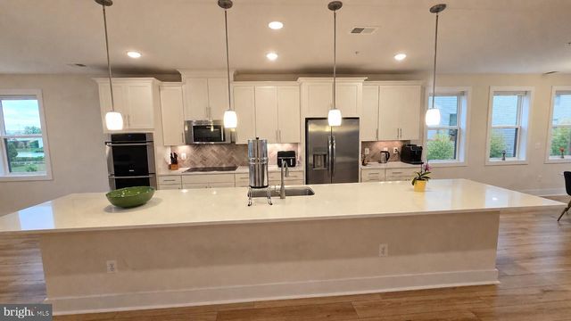 44768 TIVERTON SQ, Ashburn, VA 20147