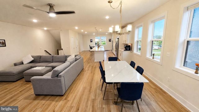 44768 TIVERTON SQ, Ashburn, VA 20147