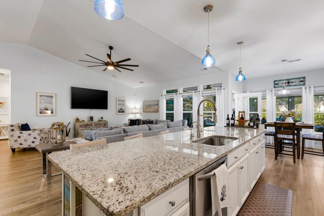 884 Mourning Dove Dr., Myrtle Beach, SC 29577