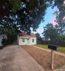 1009 S Nebraska Avenue, San Juan, TX 78589