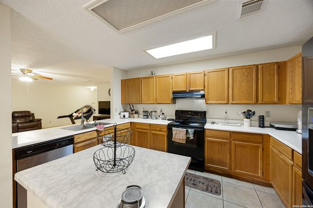 6425 Maverick Oak, San Antonio, TX 78240