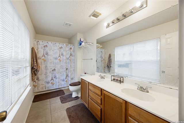 6425 Maverick Oak, San Antonio, TX 78240