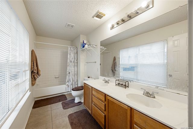 6425 Maverick Oak, San Antonio, TX 78240