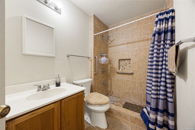 6425 Maverick Oak, San Antonio, TX 78240