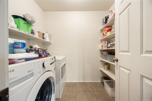 6425 Maverick Oak, San Antonio, TX 78240