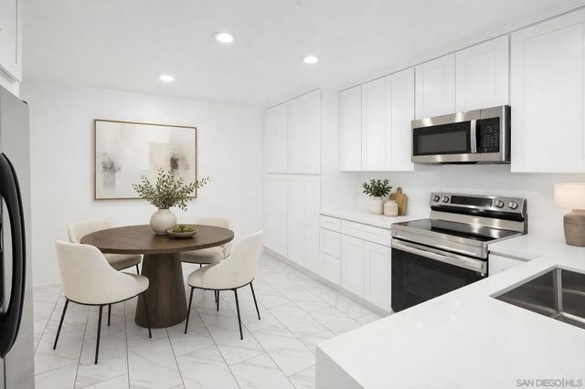 2538 Caminito Muirfield, La Jolla, CA 92037