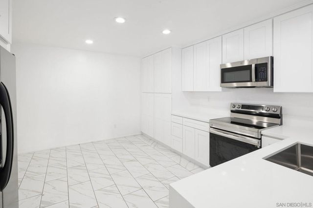 2538 Caminito Muirfield, La Jolla, CA 92037
