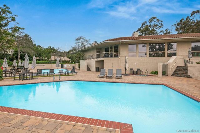 2538 Caminito Muirfield, La Jolla, CA 92037